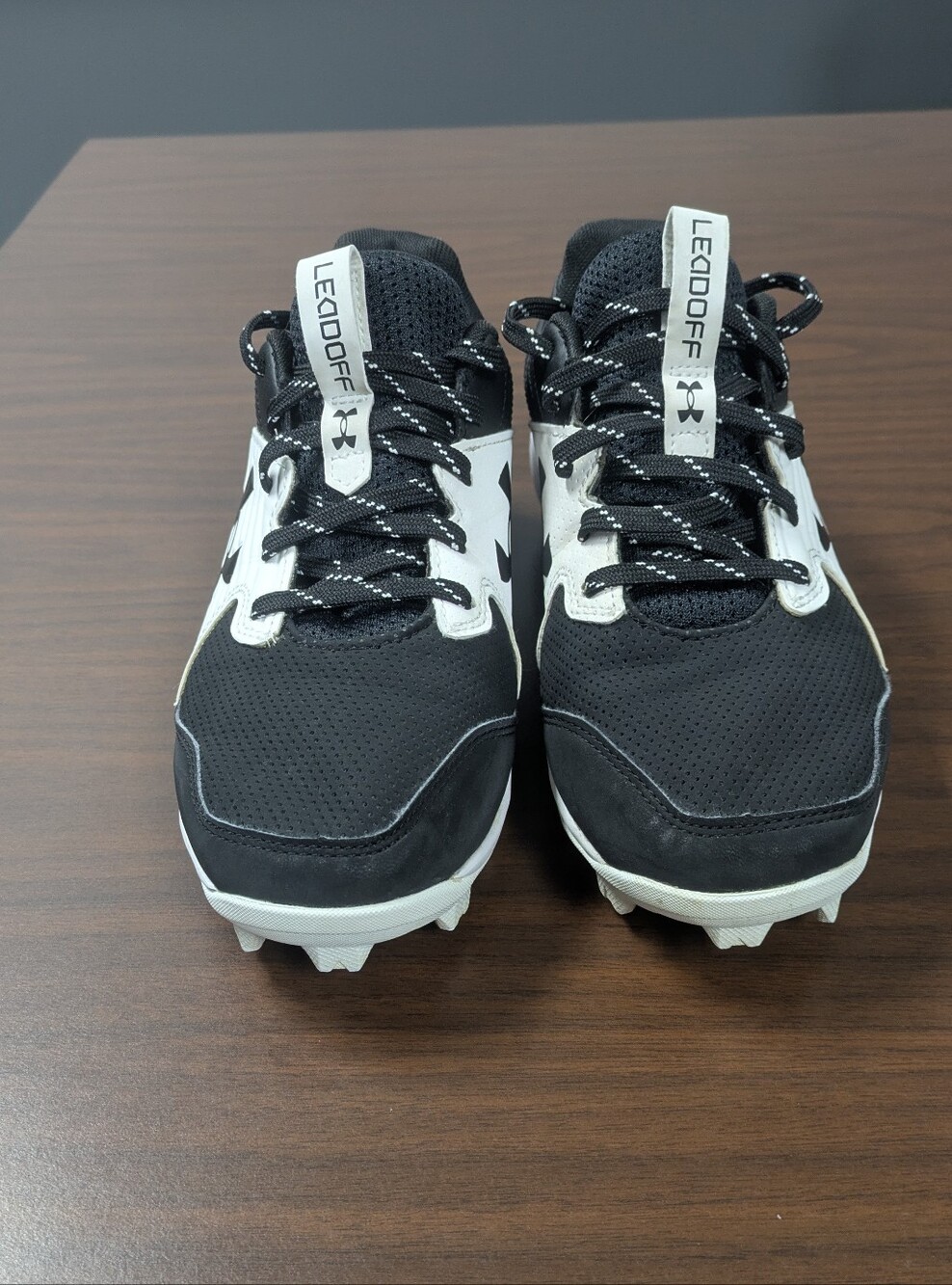 Under Armour LEADOFF Youth Black & White Athletic Cleats
